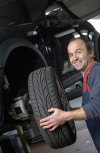Faites installer vos pneus en toute commodité chez un de nos partenaires de montage.